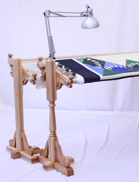 Quilt Frame Love - 3--rail-system - Red Alder